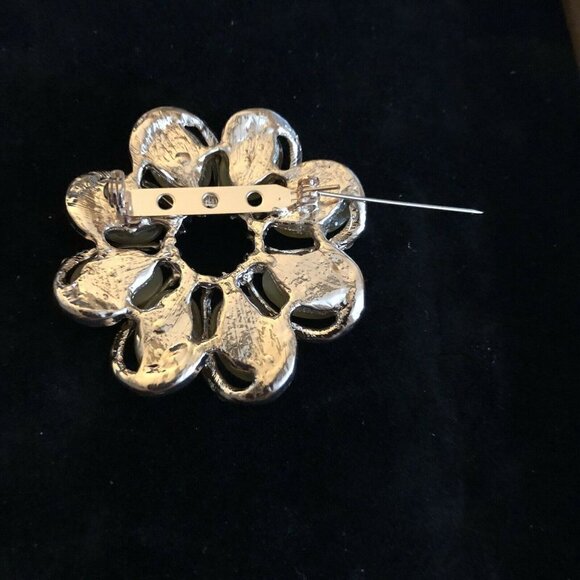 Vintage Style Brooch Antiqued Gold Tone Round Opal Simulated Champagne - Picture 8 of 10